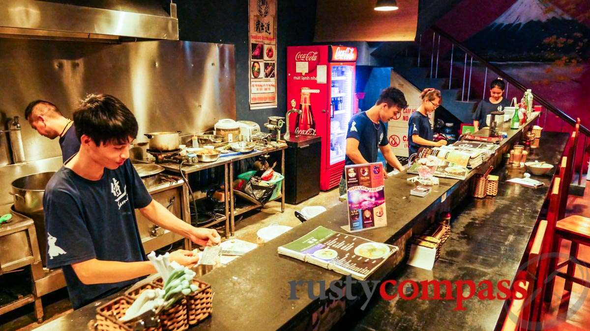 Ajiichi ramen noodles, Danang